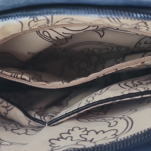 Black Purse/Bag. - Picture 9 of 12